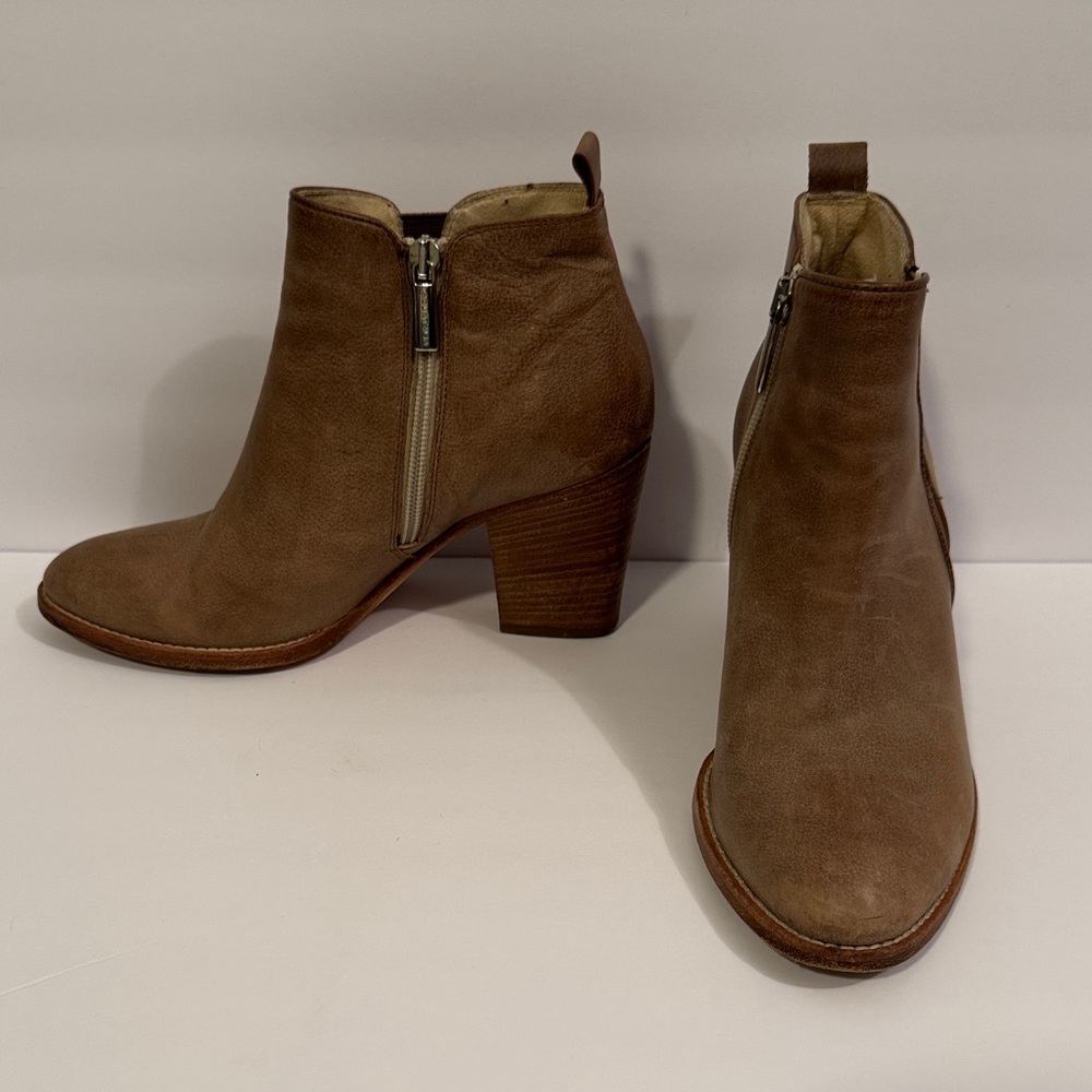 AQUATALIA Tan Ankle Booties - Picture 2 of 7